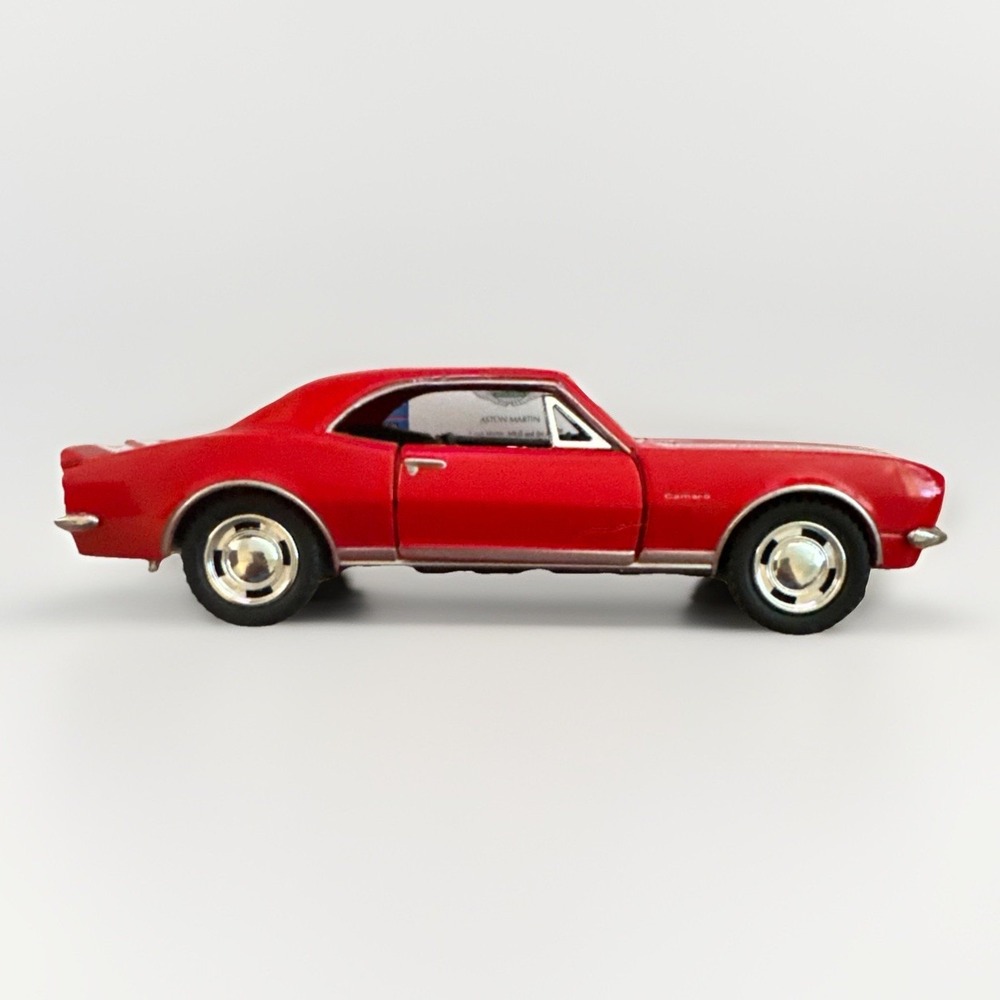 KINSMART 1:37 Scale 1967 Chevrolet Camero Z-28 Red
